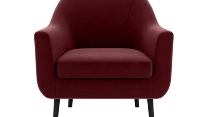 Event Furniture Hire: Transforming Spaces Into Memorable Venues