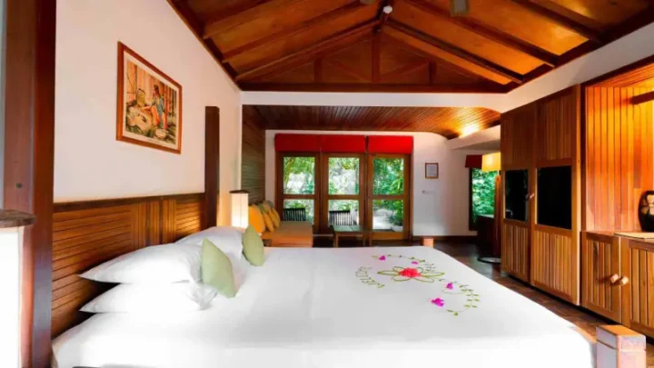 Escape To Serenity: Maldives Beaches Resort Destinations