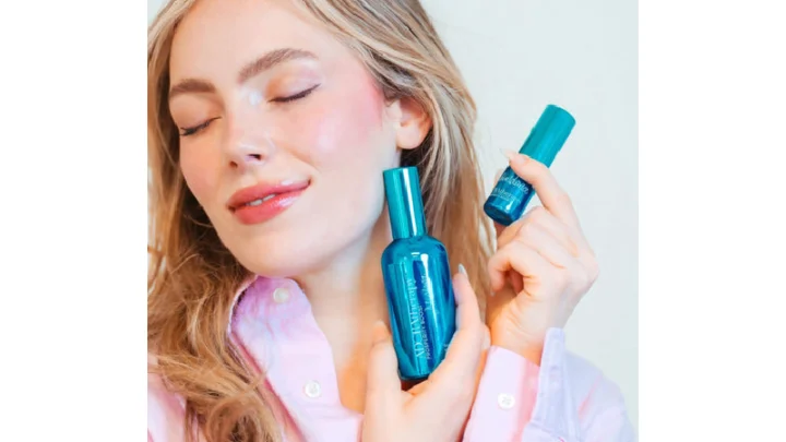 Embrace Elegance: Aroma Perfume Spray for Everyday Luxury