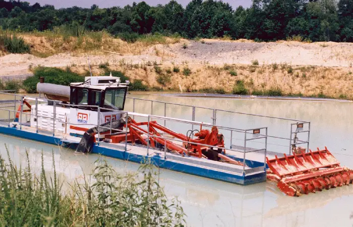Dredge equipment manufacture
