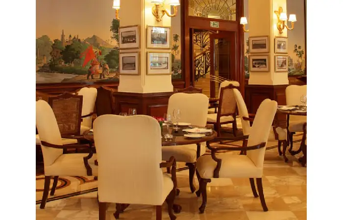 bar in hotel