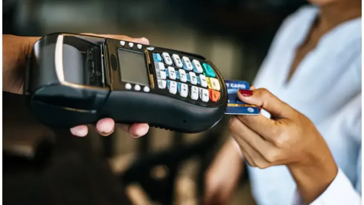 Why Choose a Card Machine for Your UK Business?