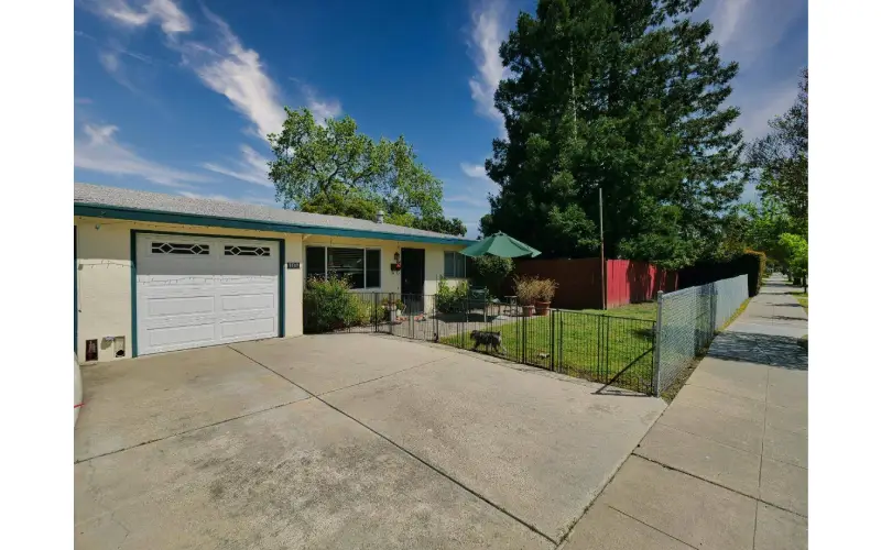 Explore Friendly Acres Redwood City: Affordable Charm Meets Prime Property Location