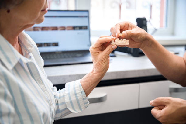 What Is the Rating for Aspen Dental for Denture Services?