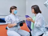 Trying to choose Aspen Dental or a Specialist for Complex Cases? Learn the pros, risks, training differences, and how to decide for advanced dental treatment.